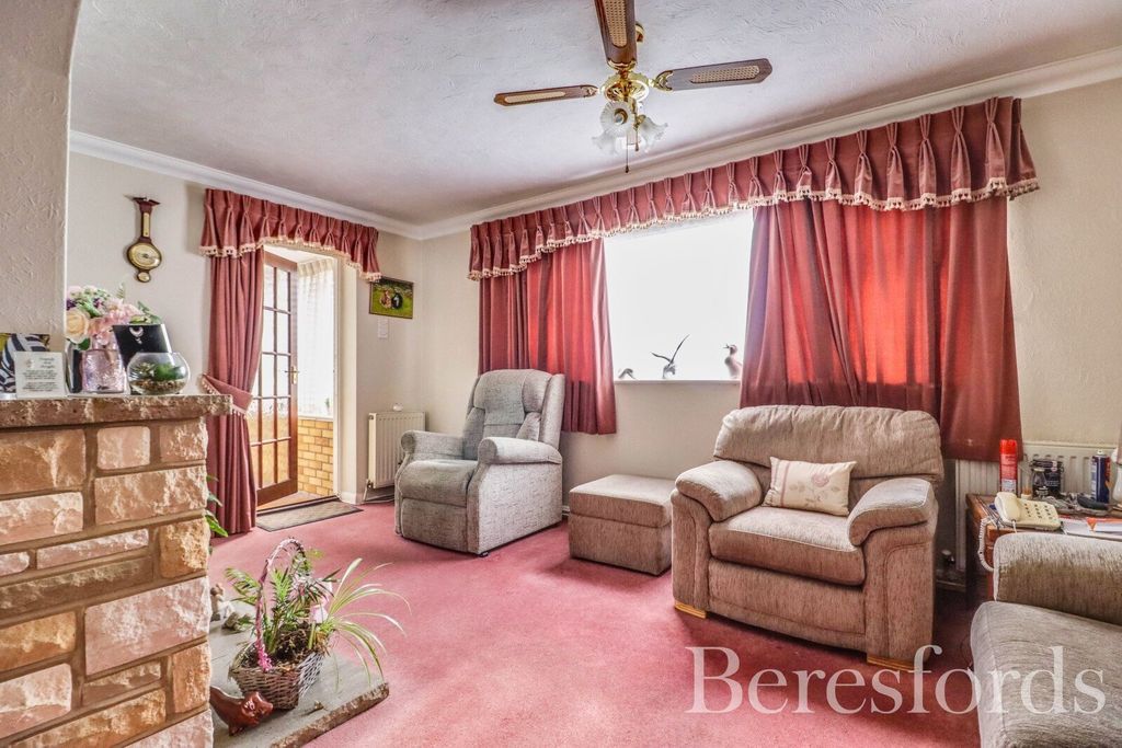 Property photo 2 of 30 2
