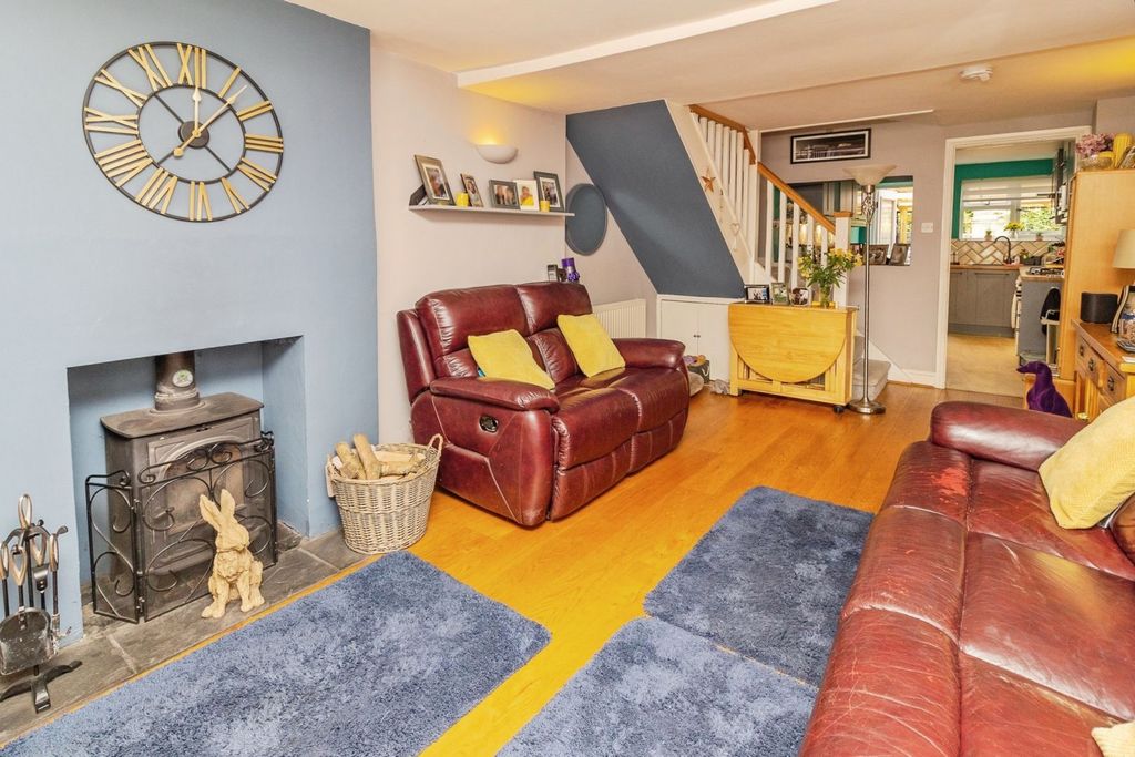 Property photo 3 of 22