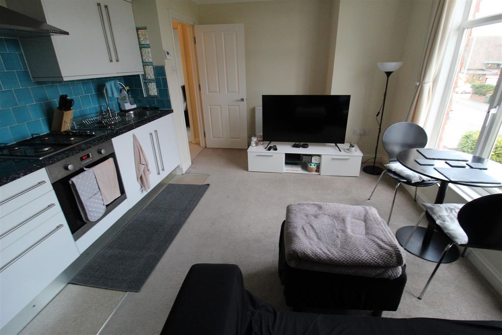 Property photo 3 of 9 Img_1008.Jpg
