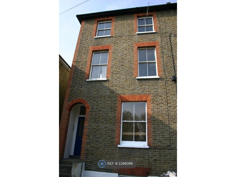 Property photo 1 of 10 Front