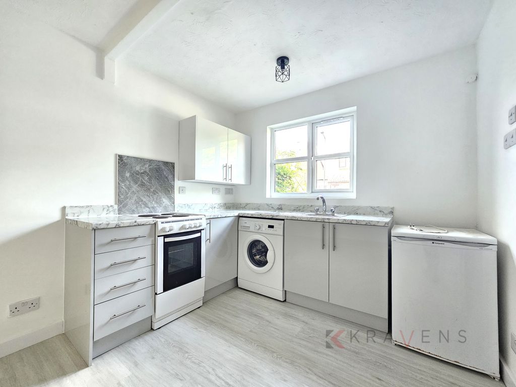 Property photo 2 of 8 20240517 104808