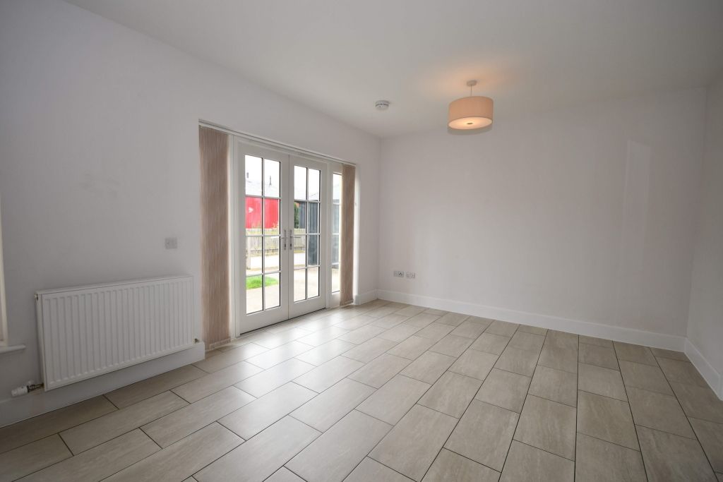 Property photo 3 of 12 Photo