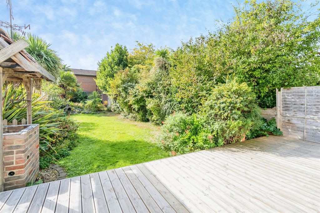 Property photo 2 of 13