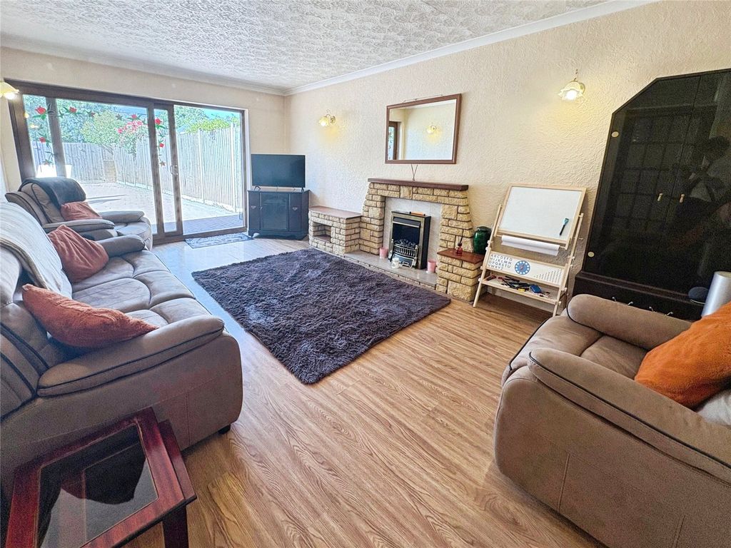 Property photo 2 of 13 Picture No. 08