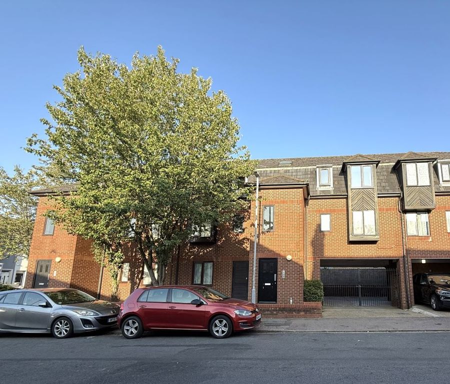 Property photo 1 of 11
