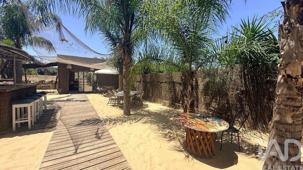 Property photo 2 of 39