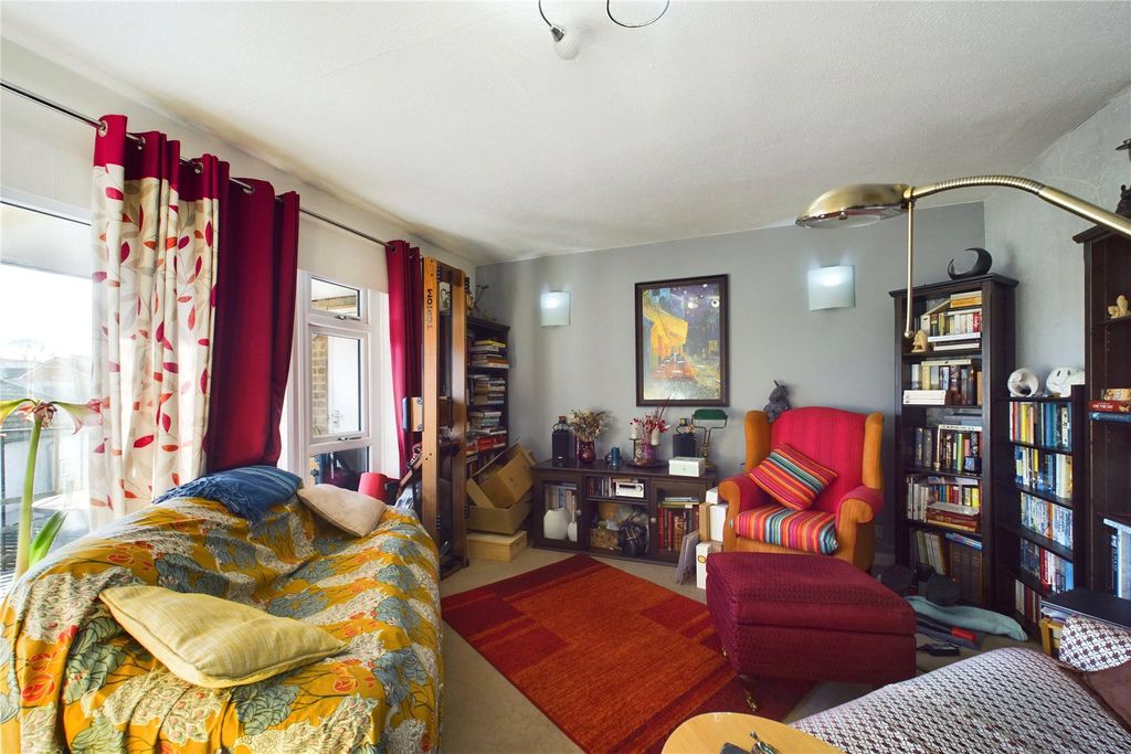 Property photo 2 of 6 Picture No. 07