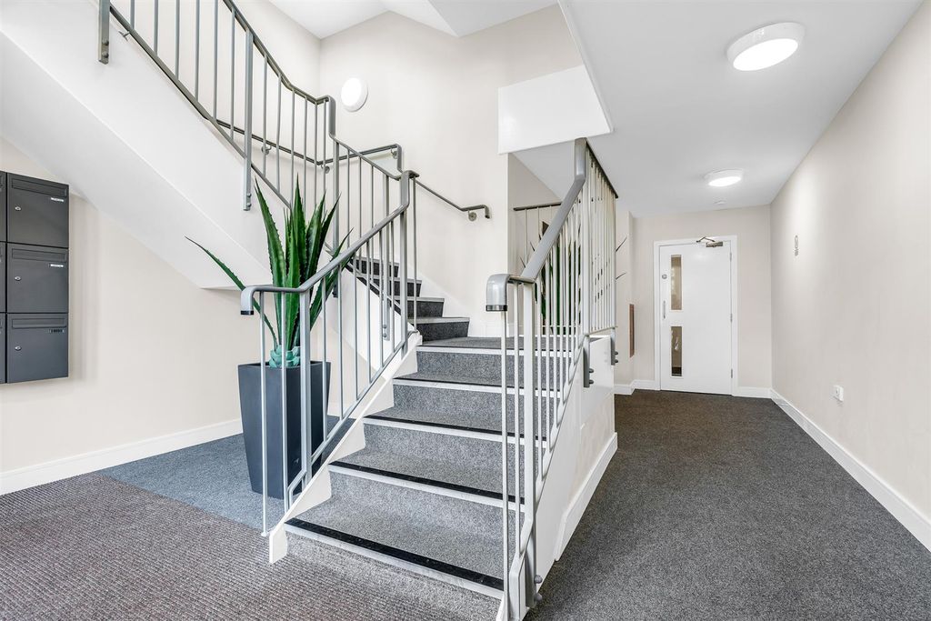 Property photo 2 of 11 Internal-11.Jpg