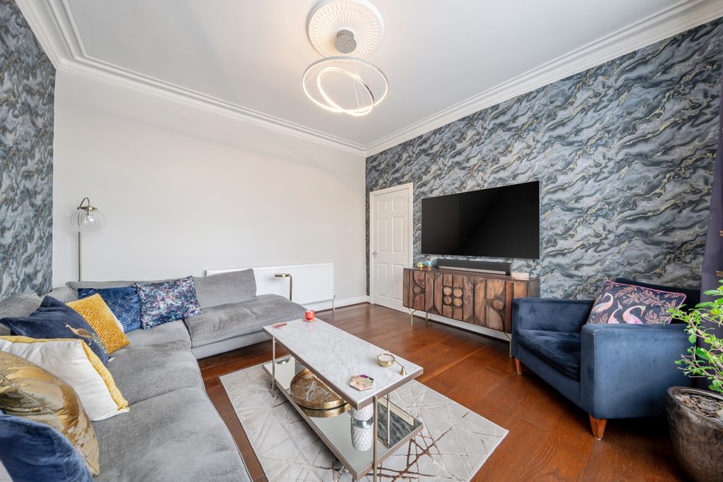 Property photo 3 of 23 1433048-20-69Ca4F86247E8