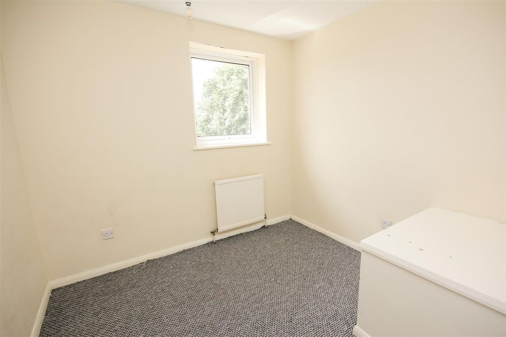 Property photo 3 of 12 Img_7030.Jpg