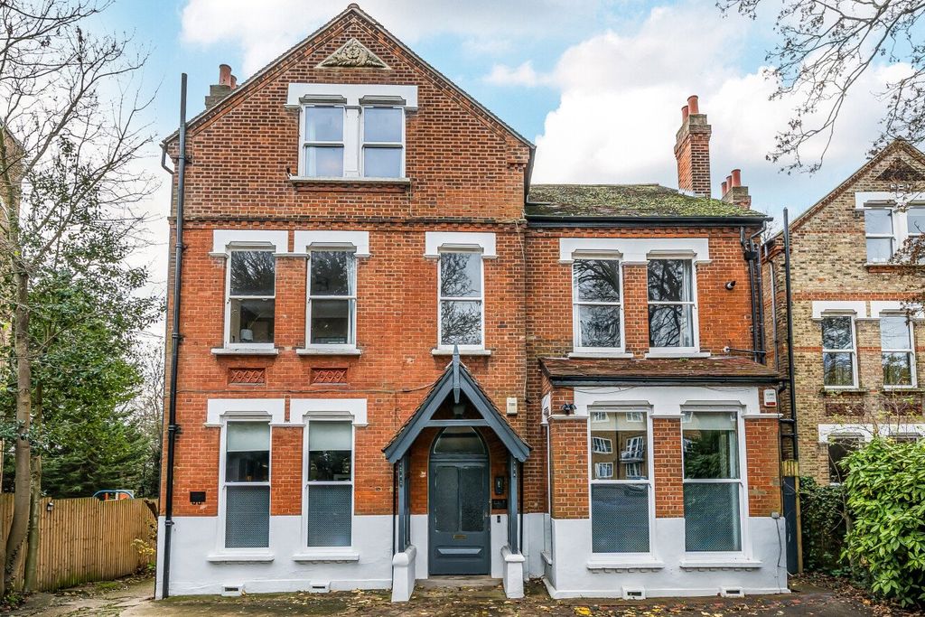 Property photo 1 of 18 Picture No. 05