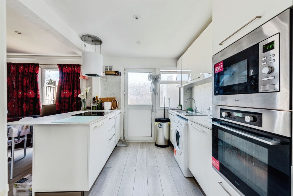 Property photo 3 of 15