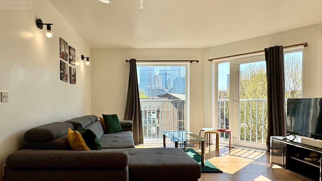 Property photo 2 of 15 Photo 2