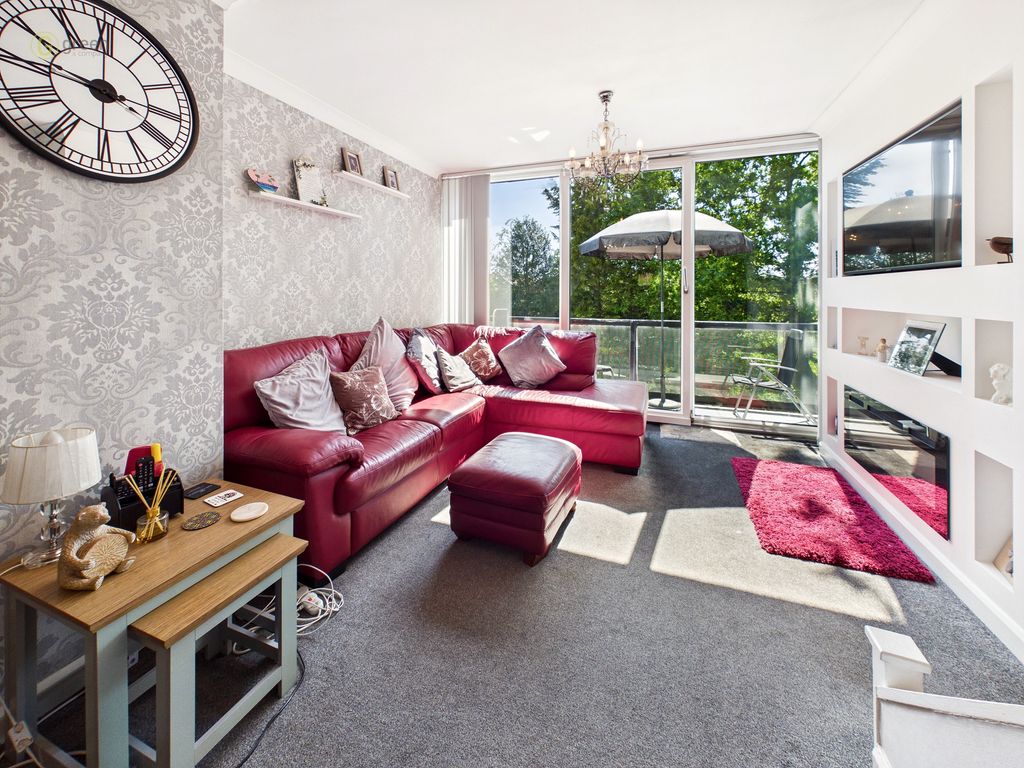 Property photo 2 of 13 Eabf96604c3143019F9F47B44d4E1552100Cam03830G0Pr0336Still009
