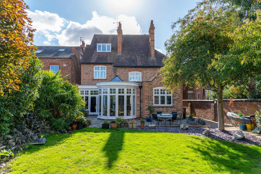 Property photo 3 of 29