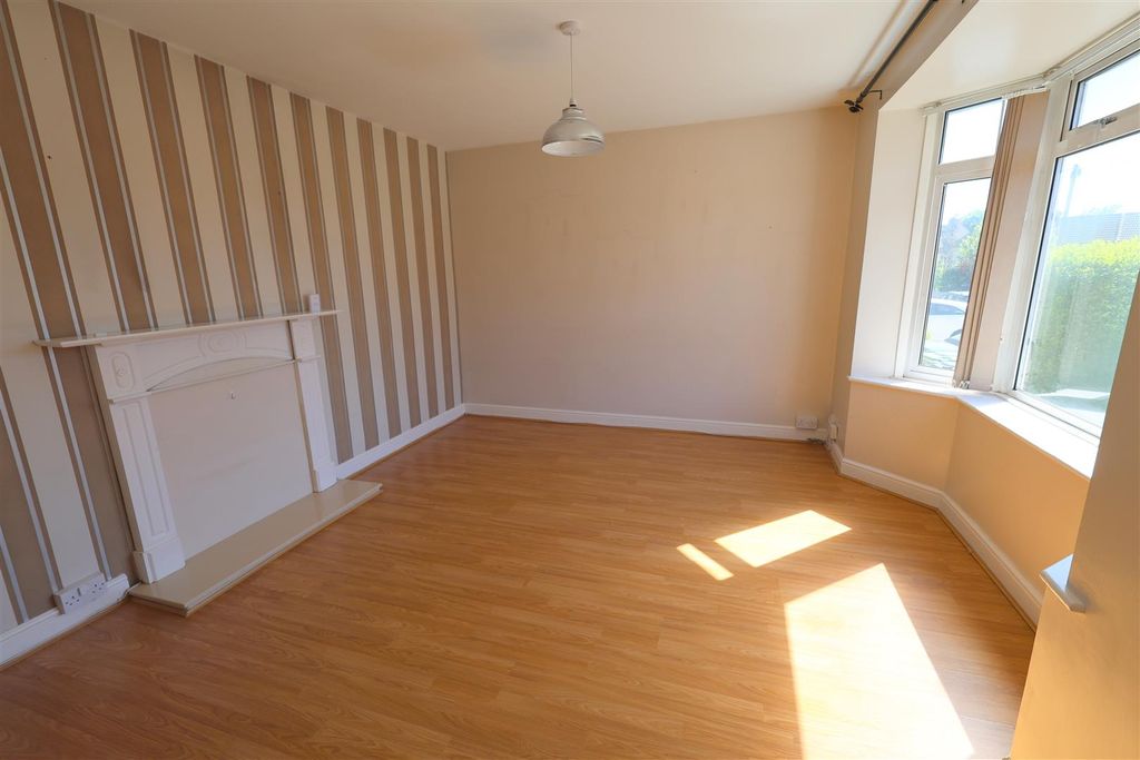Property photo 3 of 22 Li.Jpg