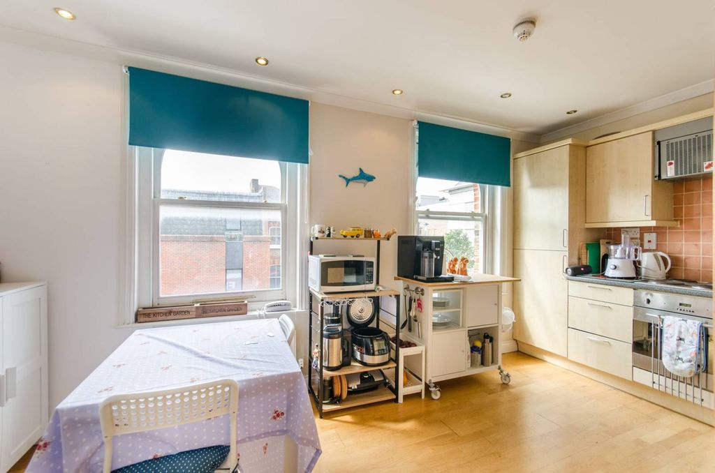 Property photo 2 of 5