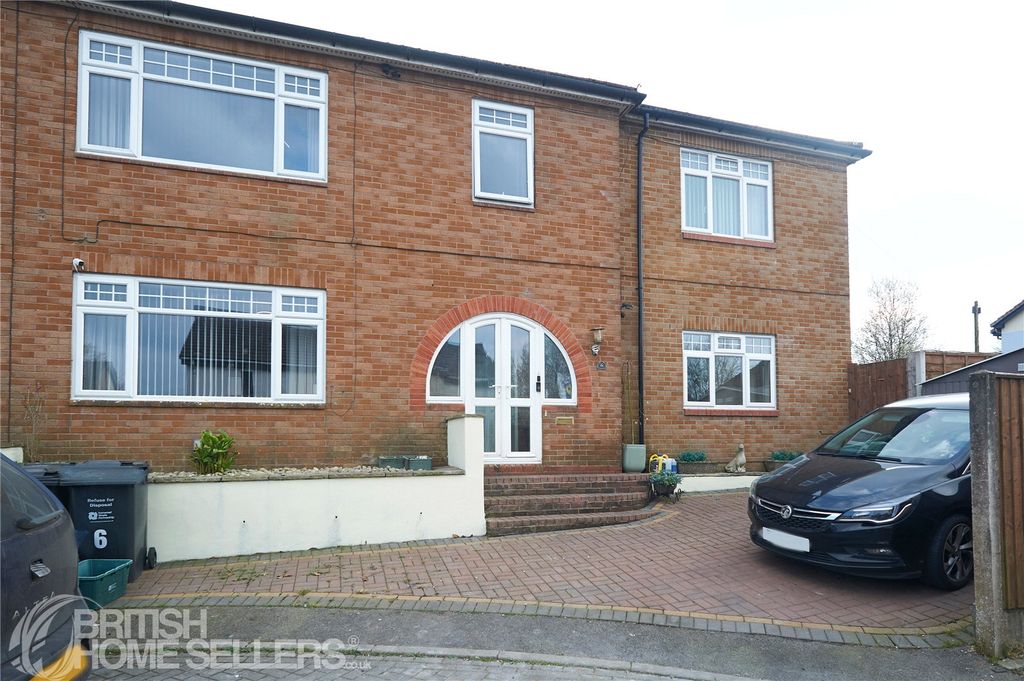 Property photo 1 of 17 Picture No. 10