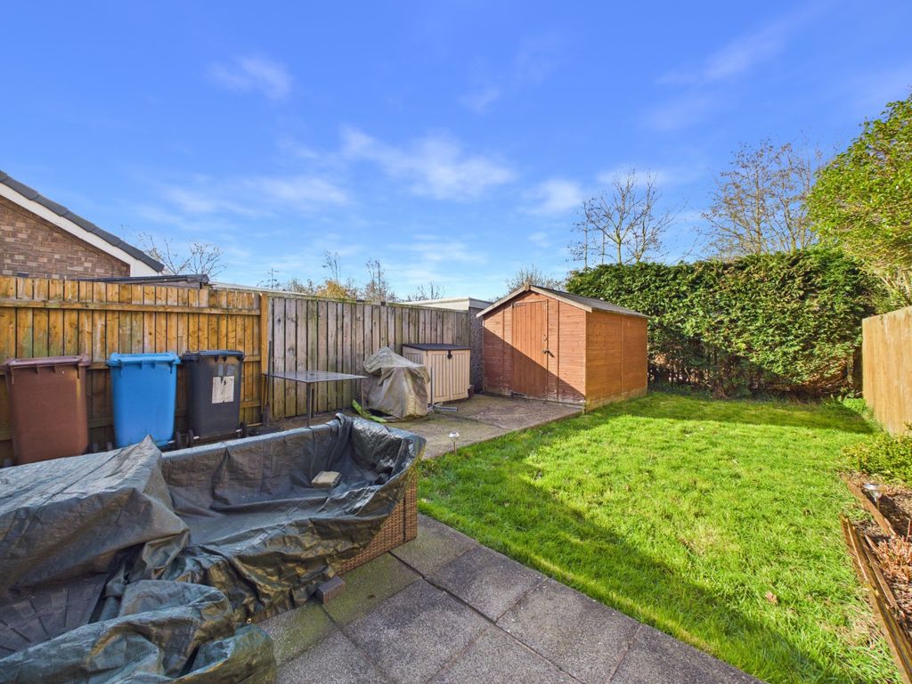 Property photo 2 of 10 3925074