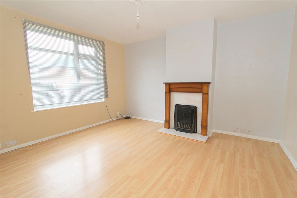 Property photo 2 of 13 Lounge Din.Jpg