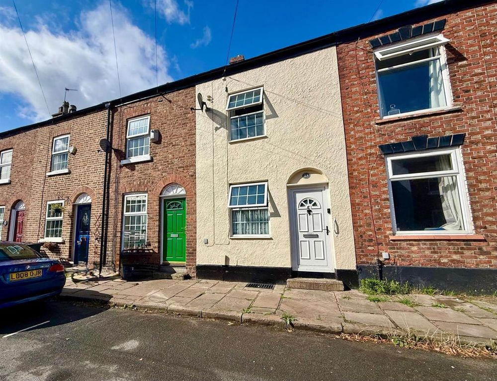 Property photo 1 of 12