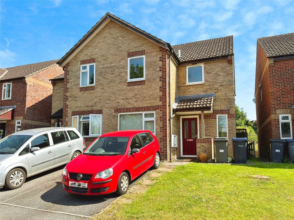 Property photo 1 of 18 Picture No. 12