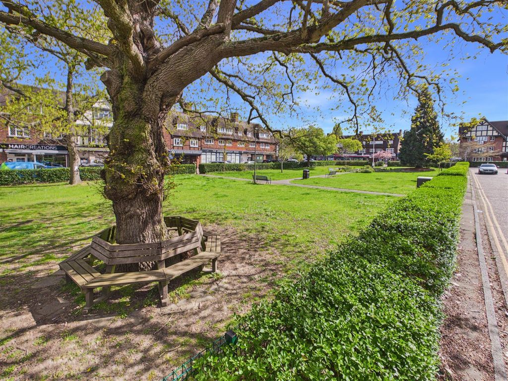 Property photo 2 of 16