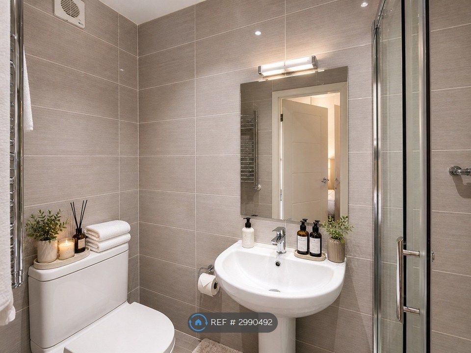 Property photo 2 of 3