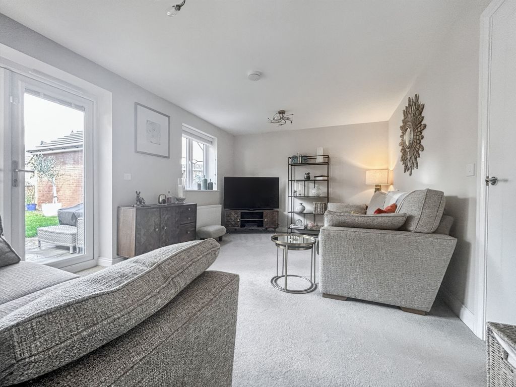 Property photo 2 of 14 Img1339