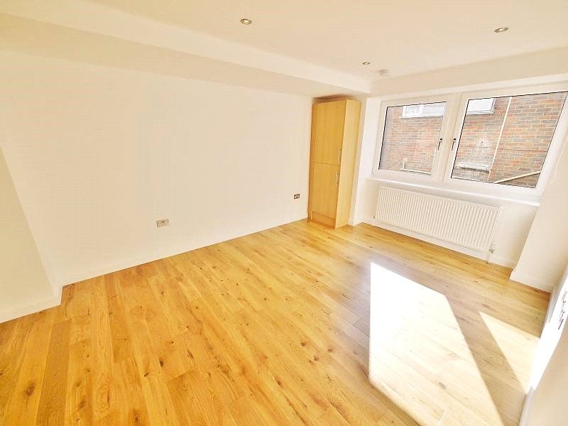 Property photo 3 of 6 Picture No. 03