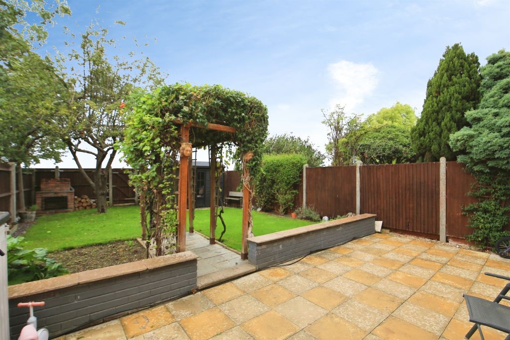 Property photo 2 of 13