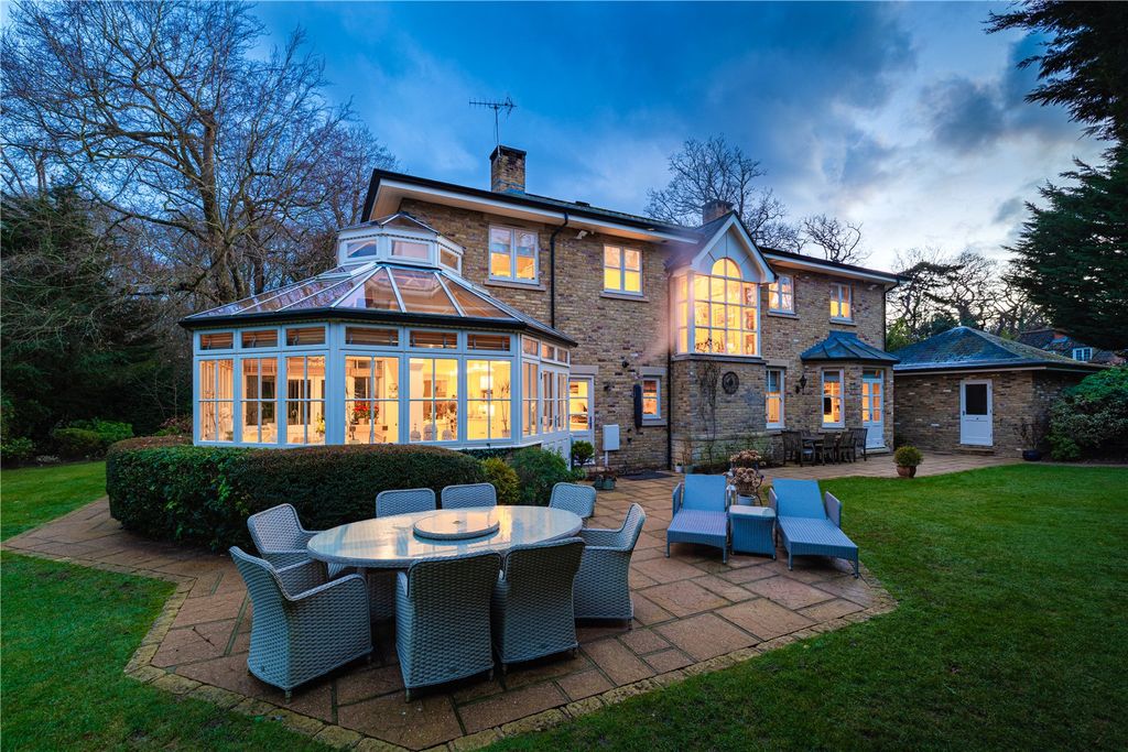 Property photo 2 of 22 Picture No. 24