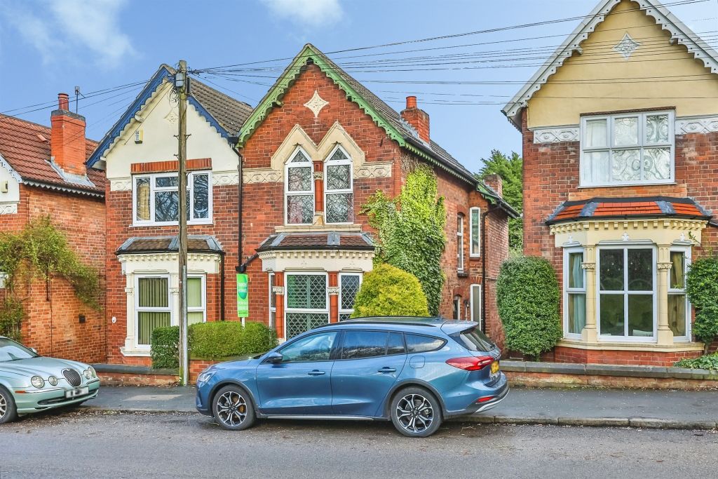 Property photo 2 of 31