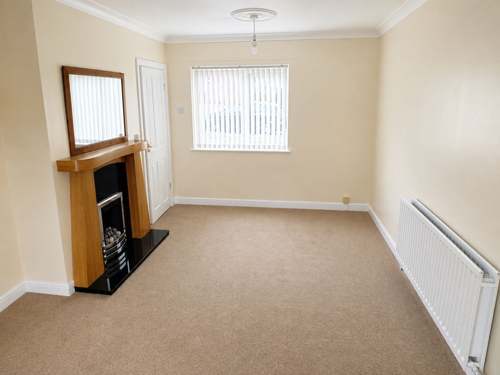 Property photo 2 of 8 Living Area