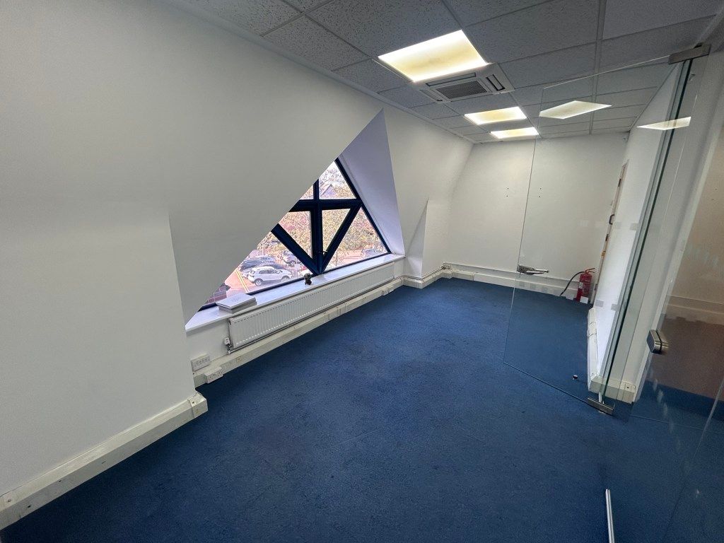 Property photo 3 of 8 Photo 3