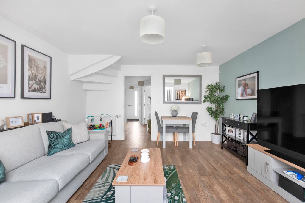 Property photo 1 of 29