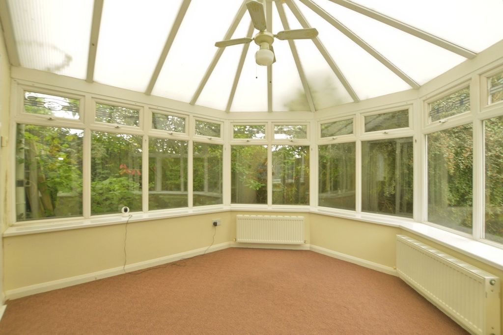 Property photo 3 of 21 Photo