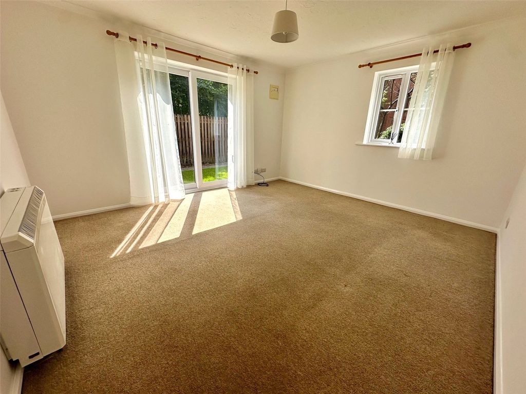 Property photo 2 of 7 Picture No. 06