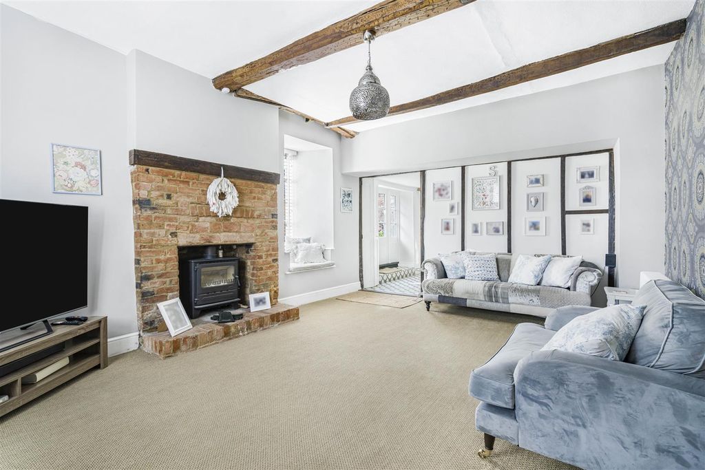 Property photo 3 of 37 24_58459.Jpg