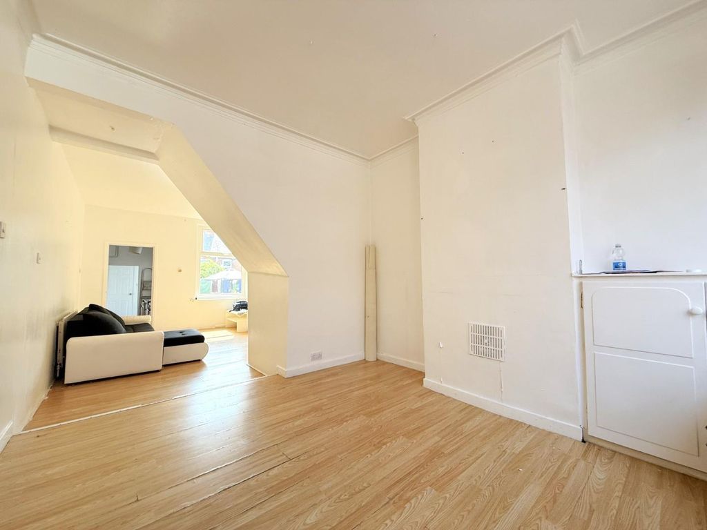 Property photo 2 of 10 Reception Room
