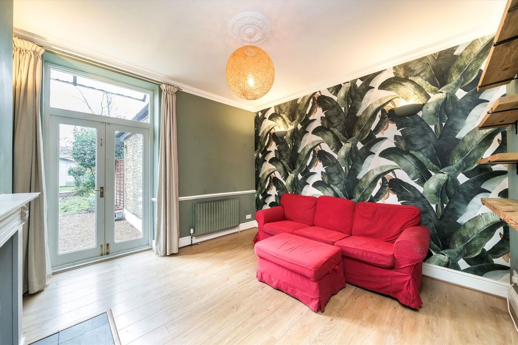 Property photo 2 of 5