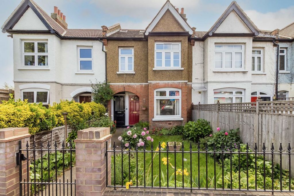 Property photo 1 of 6