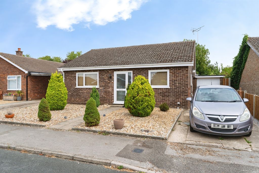 Property photo 1 of 28