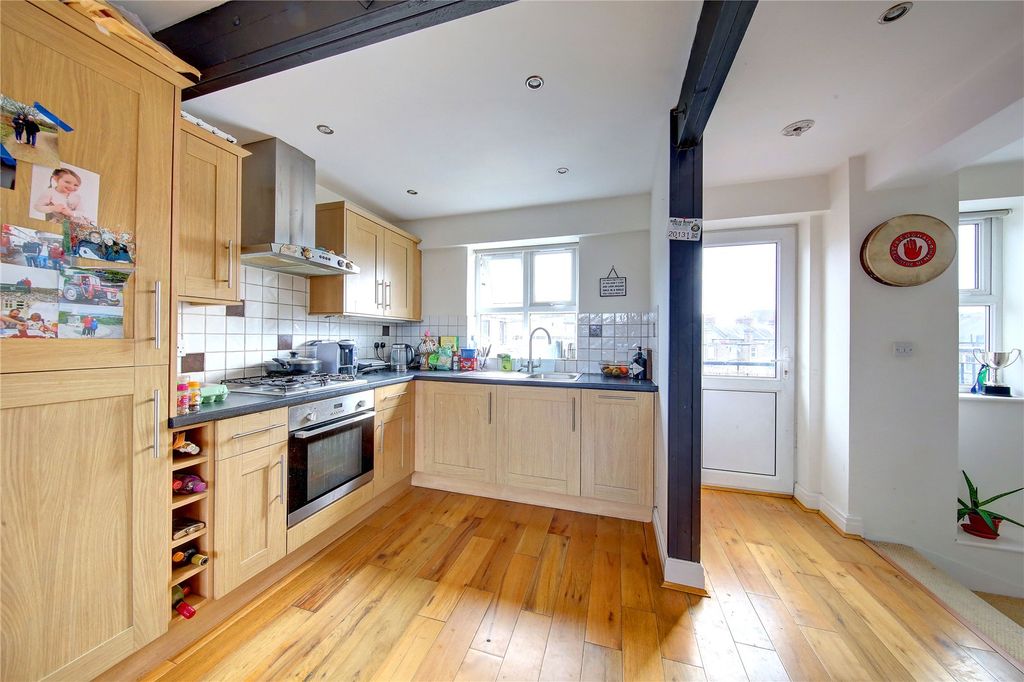 Property photo 2 of 7 Picture No. 03