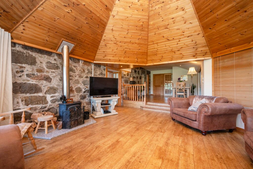Property photo 2 of 35