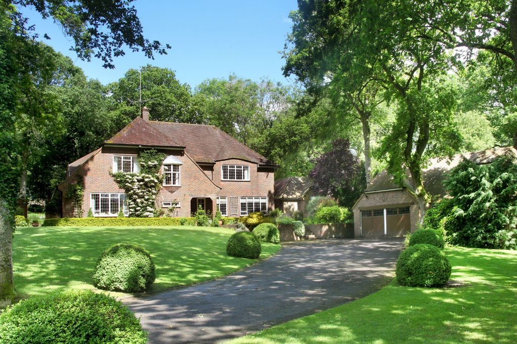 Property photo 1 of 31 Seasons