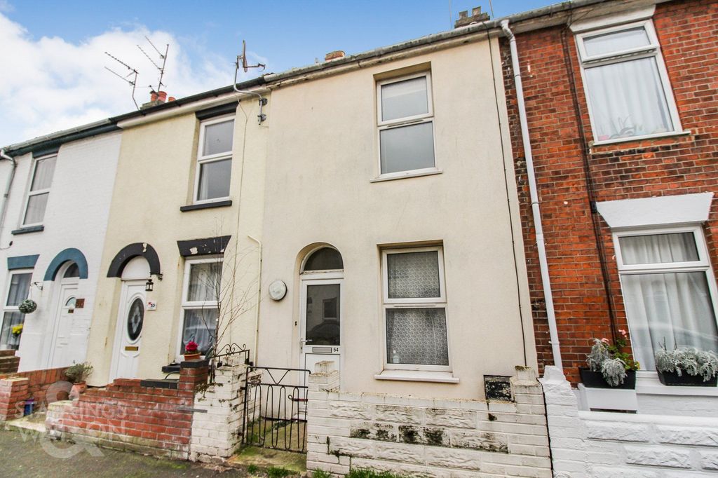 Property photo 1 of 11