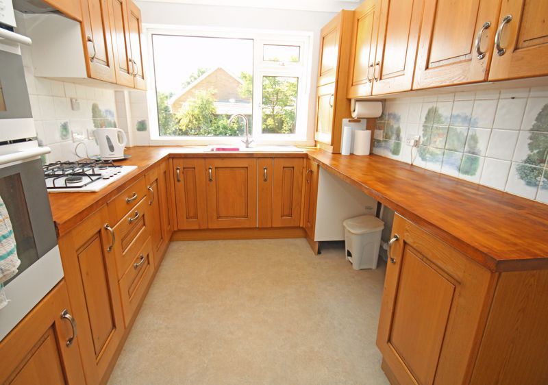 Property photo 2 of 13 Kitchen