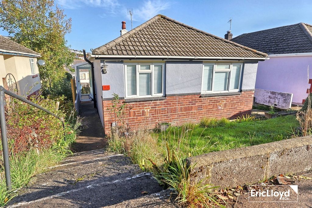 Property photo 1 of 13 Photo 10
