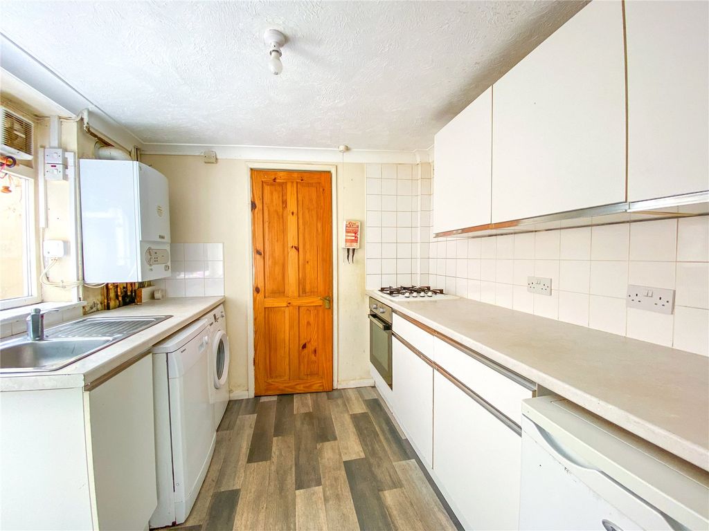 Property photo 3 of 12 Picture No. 08
